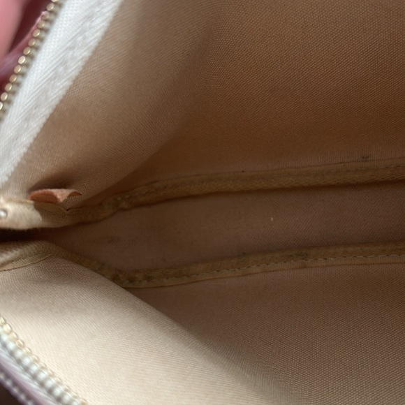 Louis Vuitton Pouchette - Picture 16 of 16